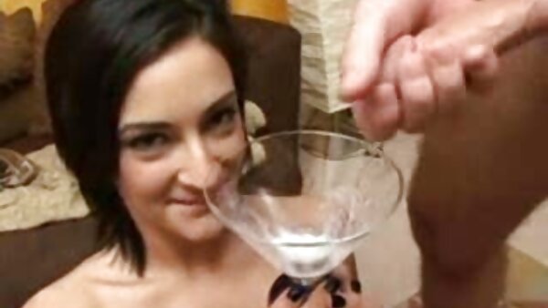 رئيس قرنية سكس قديم مترجم عربي سادي سويدي يمارس الجنس مع موظفها في المكتب