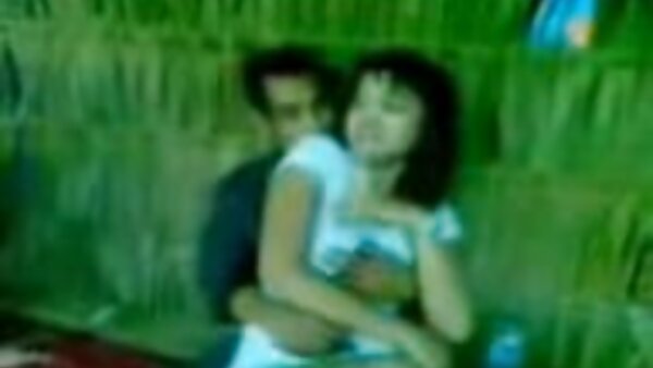 امرأة سمراء كبيرة سكس افلام قديم مترجم الصدر الفاتنة تحب اللعب مع بوسها
