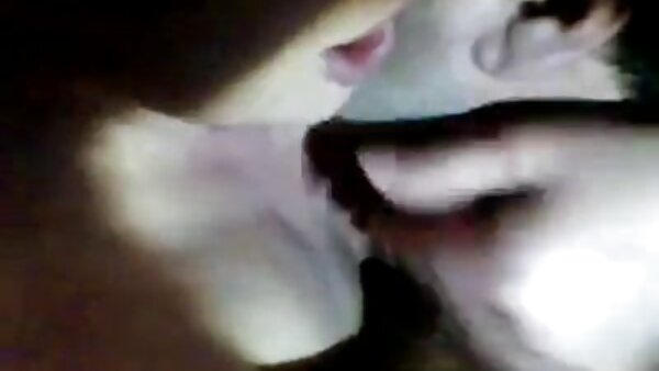 ماذا عن مراهقة سمراء سكس العائله الصاخبه مثيرة تهب ديك بابتسامة على وجهها