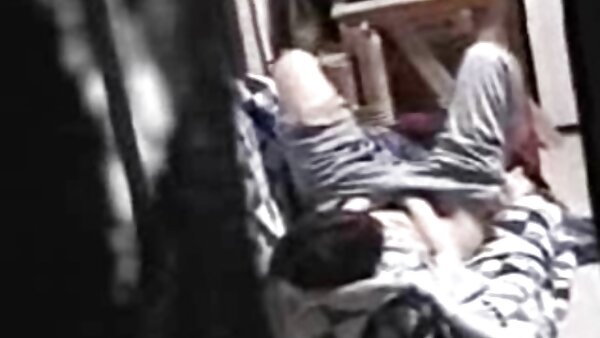 دمية وجه Chelsie Rae يحصل على مؤخرة مسدودة مع دسار ويعطي اللسان الصلبة سكس محارم قديم مترجم
