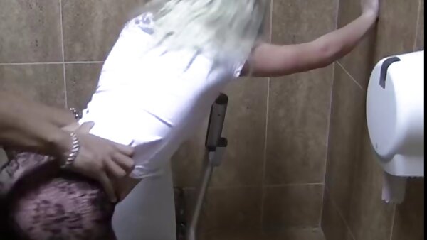 الإبهار الفرخ في سن المراهقة مونيك الوخزات كس الرطب من عشيقها فيلم بورنو قديم مترجم مع دسار